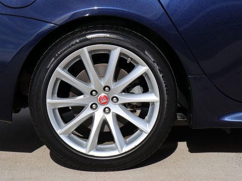 Used 2016 Jaguar XJ R-Sport image 51