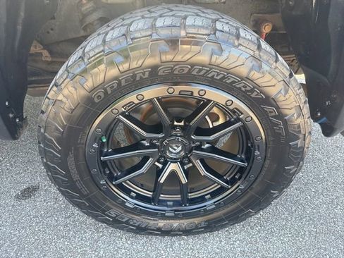 Used 2021 Toyota Tundra Platinum image 12