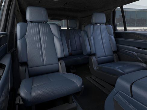 New 2025 Cadillac Escalade IQ Luxury 2 image 18