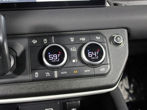 Used 2021 Land Rover Defender 90 S AWD/4WD image 18