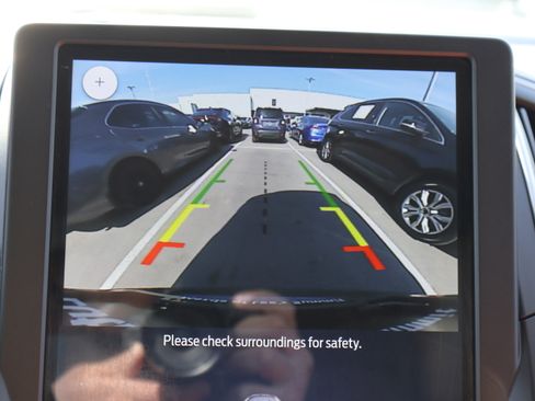 Used 2022 Ford Edge SEL image 25