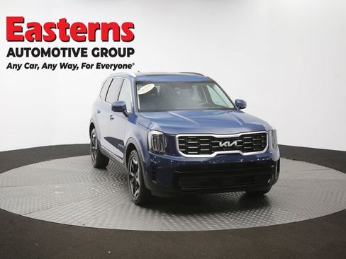 Used 2025 Kia Telluride S FWD image 53