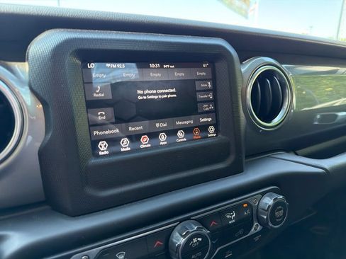 Used 2021 Jeep Wrangler Unlimited Sahara AWD/4WD image 11