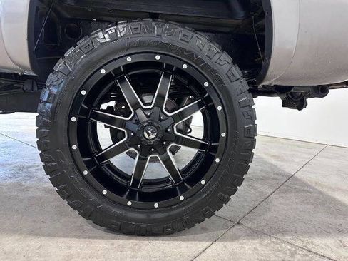 Used 2007 Chevrolet Silverado 2500 LT w/ Heavy-Duty Power Package image 11