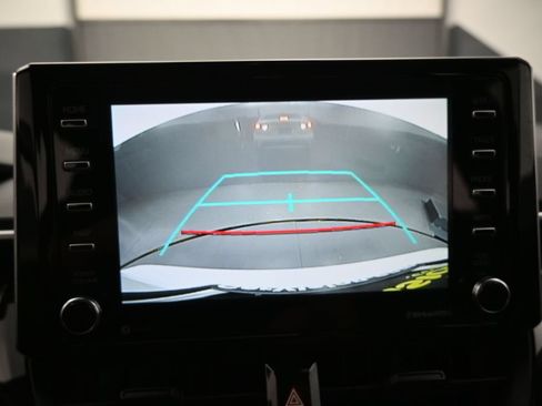 Used 2021 Toyota Corolla LE w/ LE Convenience Package FWD image 12