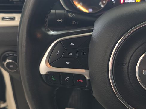 Used 2019 Jeep Compass Latitude w/ Cold Weather Group AWD/4WD image 15