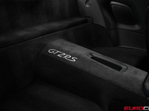 Used 2018 Porsche 911 GT2 RS image 51