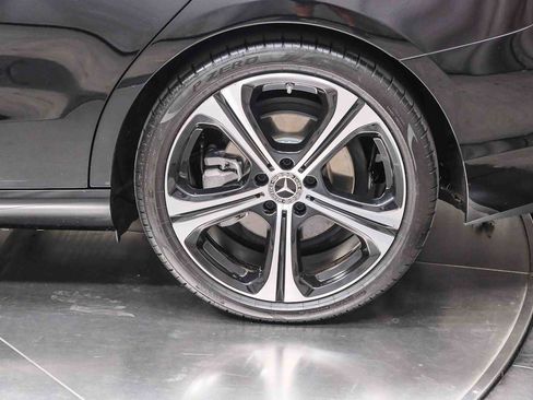 Certified 2025 Mercedes-Benz C 300 Sedan image 9