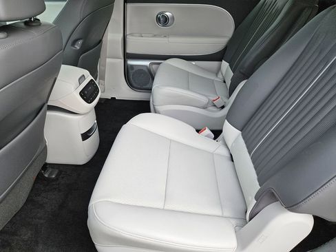 New 2026 Hyundai Ioniq 9 Calligraphy image 30