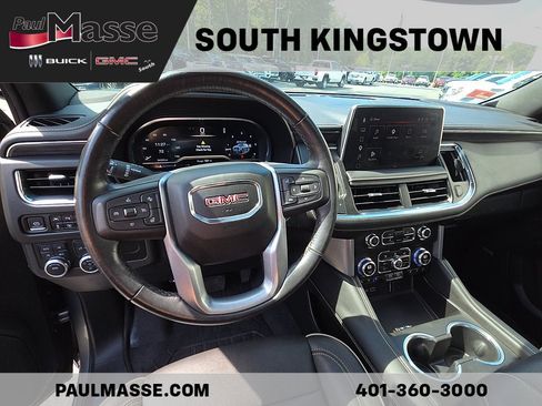 Used 2023 GMC Yukon XL SLT w/ SLT Premium Package AWD/4WD image 13