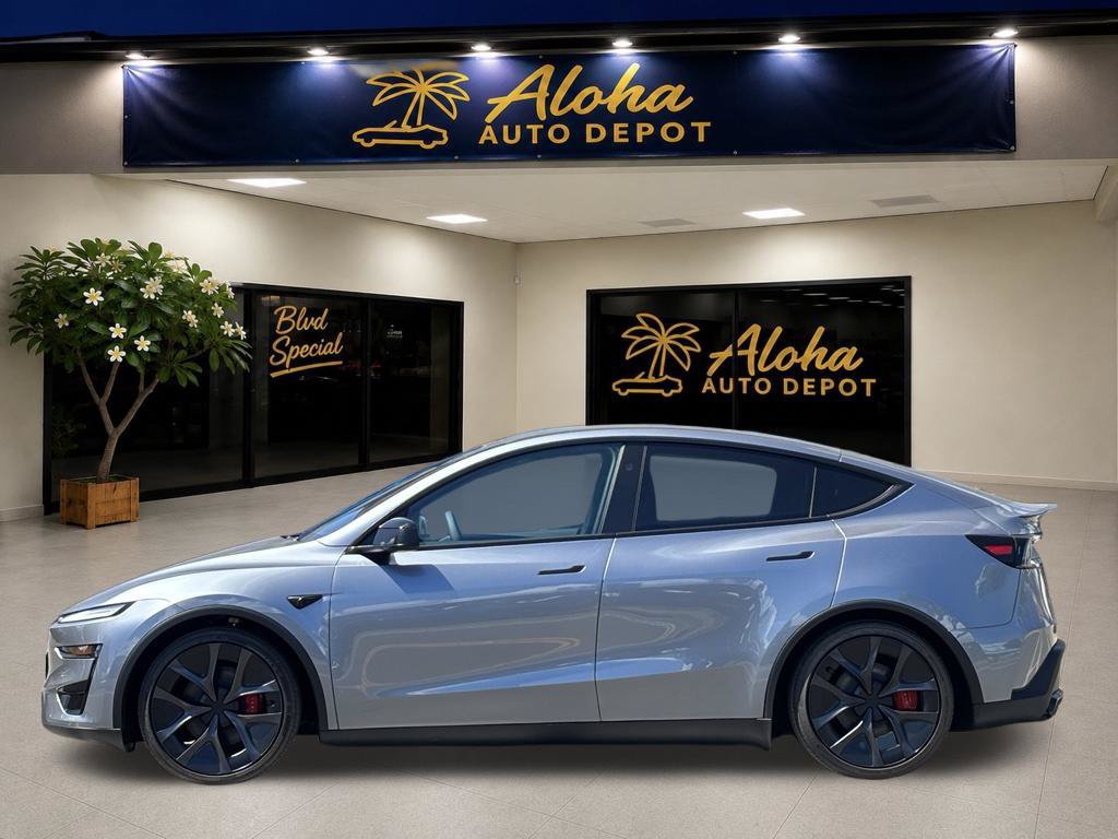 Used 2026 Tesla Model Y Performance AWD/4WD image 2