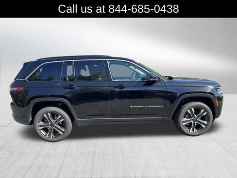 New 2027 Jeep Grand Cherokee Limited AWD/4WD image 4