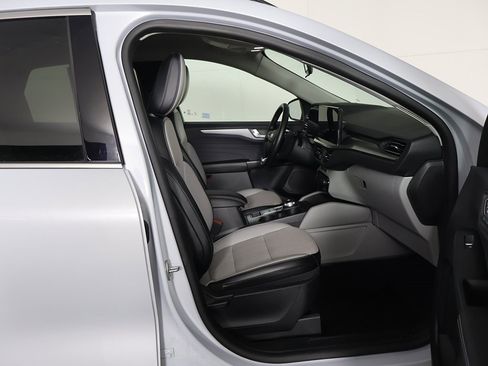 Used 2025 Ford Escape Base image 29