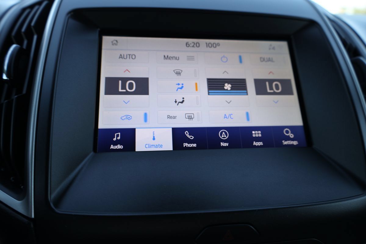 Used 2020 Ford Edge SEL w/ Convenience Package FWD image 29