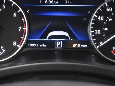 Used 2025 Nissan Sentra SV image 27