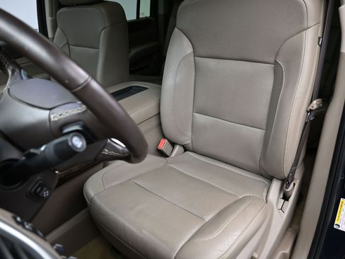 Used 2017 GMC Yukon XL SLT w/ Open Road Package image 20