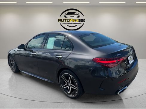 Used 2025 Mercedes-Benz C 300 Sedan image 5