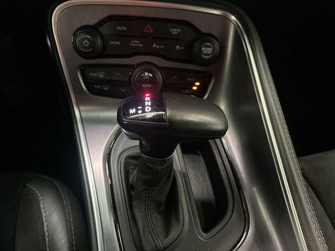 Used 2017 Dodge Challenger R/T Plus RWD image 21