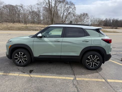 Certified 2024 Chevrolet TrailBlazer ACTIV w/ Convenience Package image 2