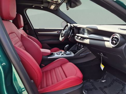 New 2026 Alfa Romeo Stelvio Sprint AWD/4WD image 39