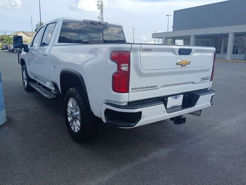 Used 2022 Chevrolet Silverado 2500 High Country w/ Technology Package AWD/4WD image 7