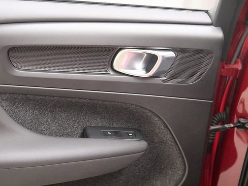 Certified 2023 Volvo XC40 B5 Plus w/ Driver Assist Package image 20