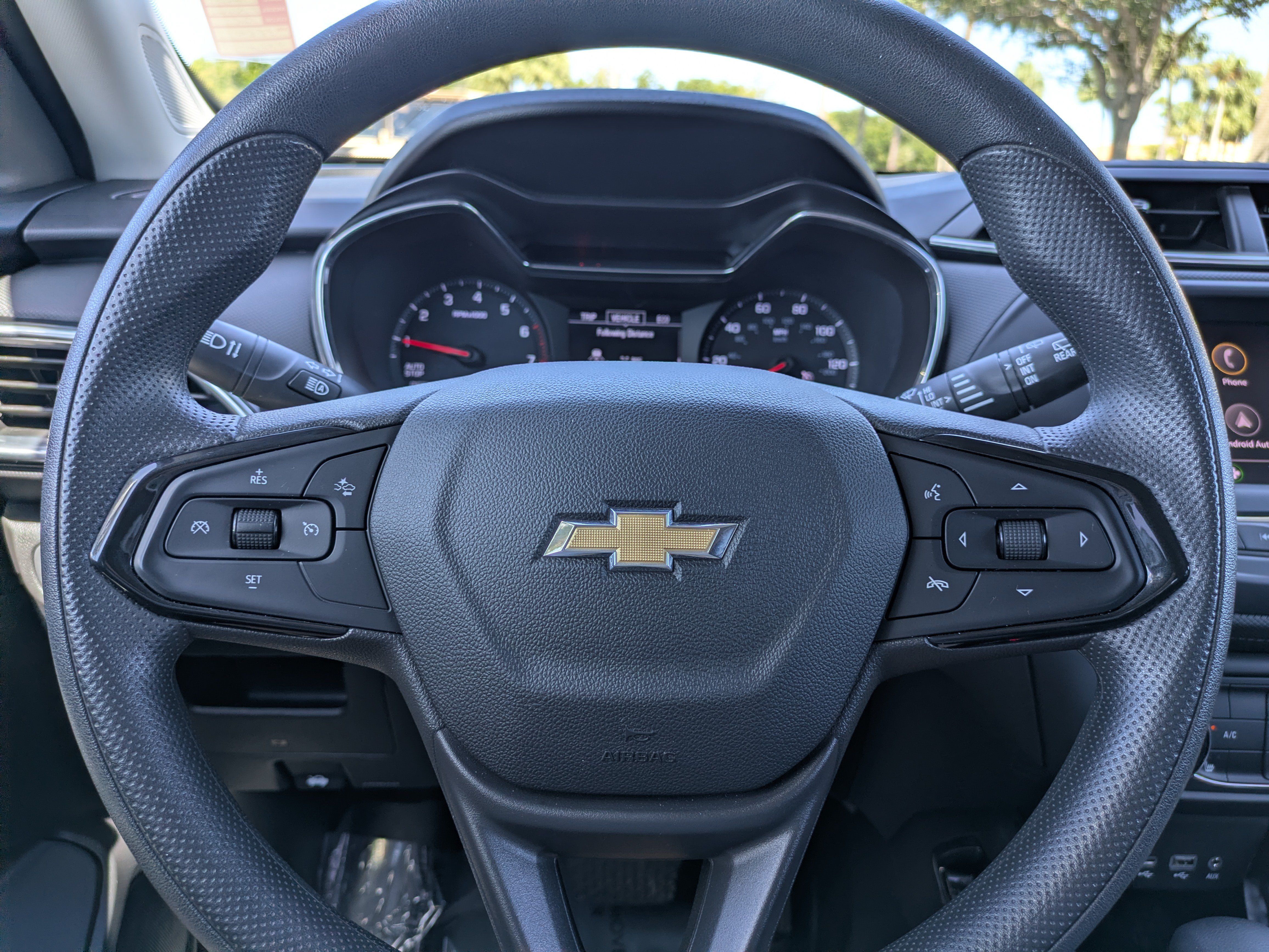 Used 2022 Chevrolet TrailBlazer LT w/ Driver Confidence Package FWD image 24