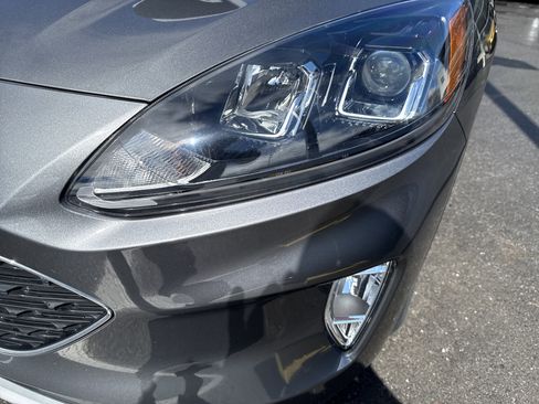 Used 2022 Ford Escape SEL image 10