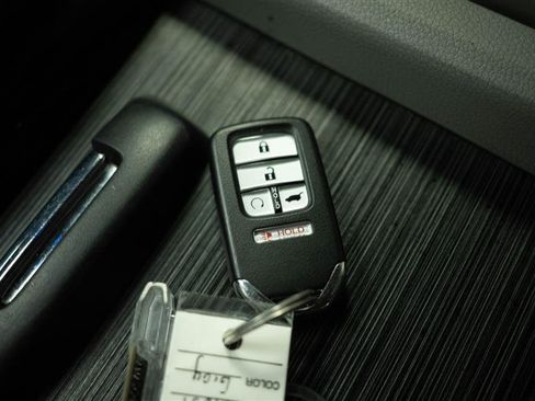 Used 2019 Honda Pilot Elite image 25