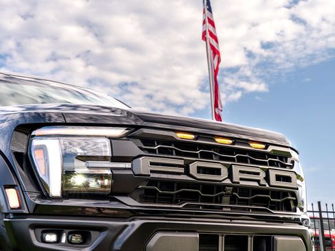 Certified 2025 Ford F150 Raptor AWD/4WD image 3