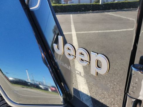 Used 2024 Jeep Wrangler Unlimited Rubicon 392 image 7