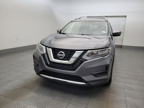 Used 2017 Nissan Rogue SV FWD image 15