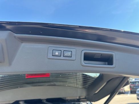 Certified 2025 Subaru Forester Wilderness image 31