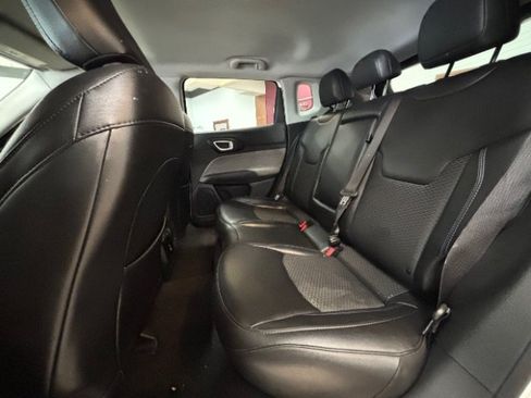 Used 2022 Jeep Compass Latitude w/ Convenience Group FWD image 14