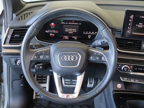 Used 2022 Audi SQ5 Premium Plus w/ Premium Plus Package AWD/4WD image 17