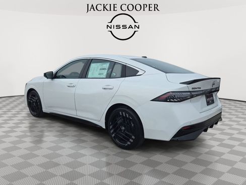 New 2026 Nissan Sentra SR w/ SR Premium Package FWD image 3