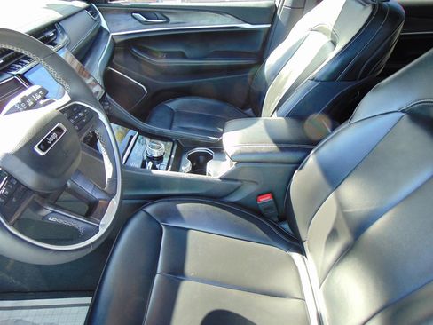 Used 2024 Jeep Grand Cherokee Limited 4xe image 20