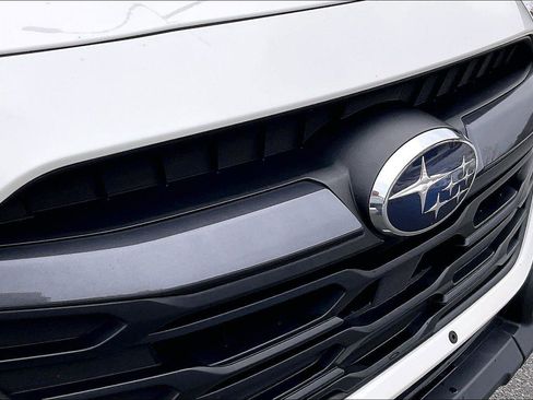 Used 2024 Subaru Outback Premium AWD/4WD image 27