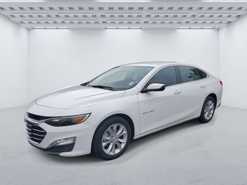 Used 2024 Chevrolet Malibu LT image 2