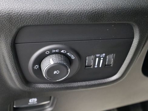 Used 2025 Jeep Grand Cherokee Summit AWD/4WD image 24