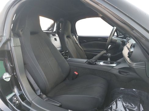 Used 2024 MAZDA MX-5 Miata Club w/ Interior Package image 9