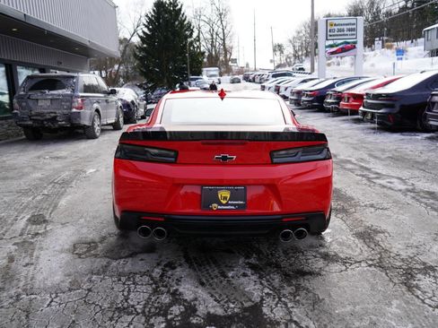 Used 2017 Chevrolet Camaro SS image 7