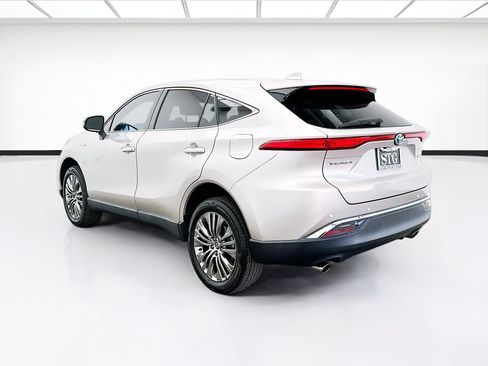 Used 2021 Toyota Venza Limited w/ Carpet Mat Package (TMS) AWD/4WD image 6