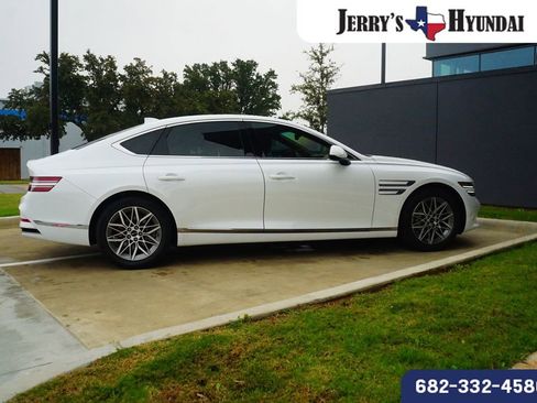 Used 2025 Genesis G80 2.5T image 7