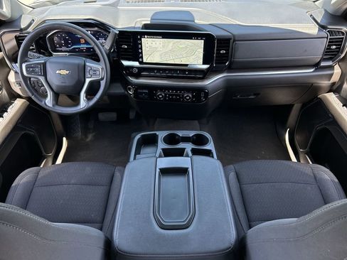 Used 2025 Chevrolet Silverado 3500 LT image 20