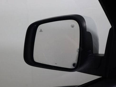 Used 2022 Jeep Grand Cherokee Laredo E RWD image 41