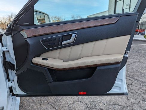 Used 2013 Mercedes-Benz E 350 4dr Sdn E 350 Sport 4MATIC *Lt image 30