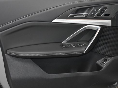 New 2026 BMW X1 xDrive28i w/ Technology Package image 3