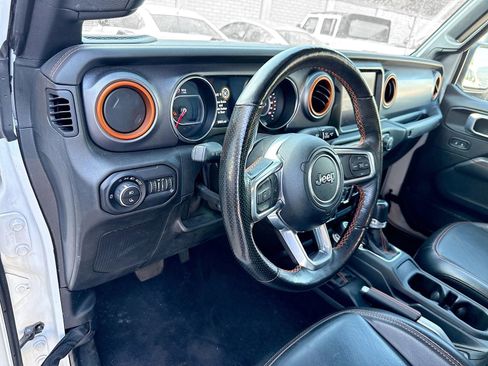 Used 2021 Jeep Gladiator Mojave AWD/4WD image 9