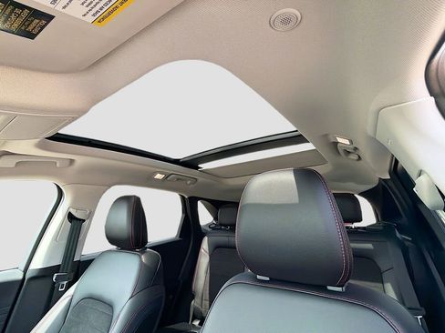 Used 2022 Ford Escape SEL w/ SEL Stealth AWD Package image 23